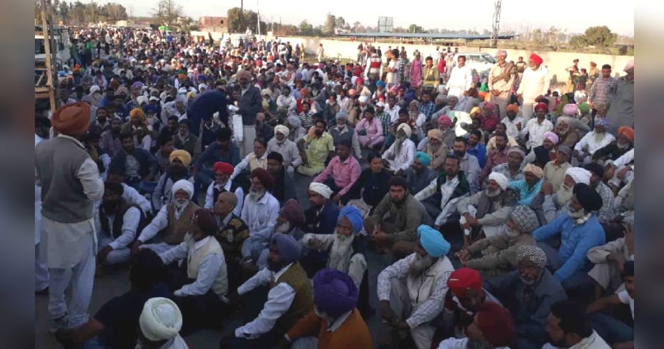 Double murder case, Dera followers block Ludhiana-Malerkotla road