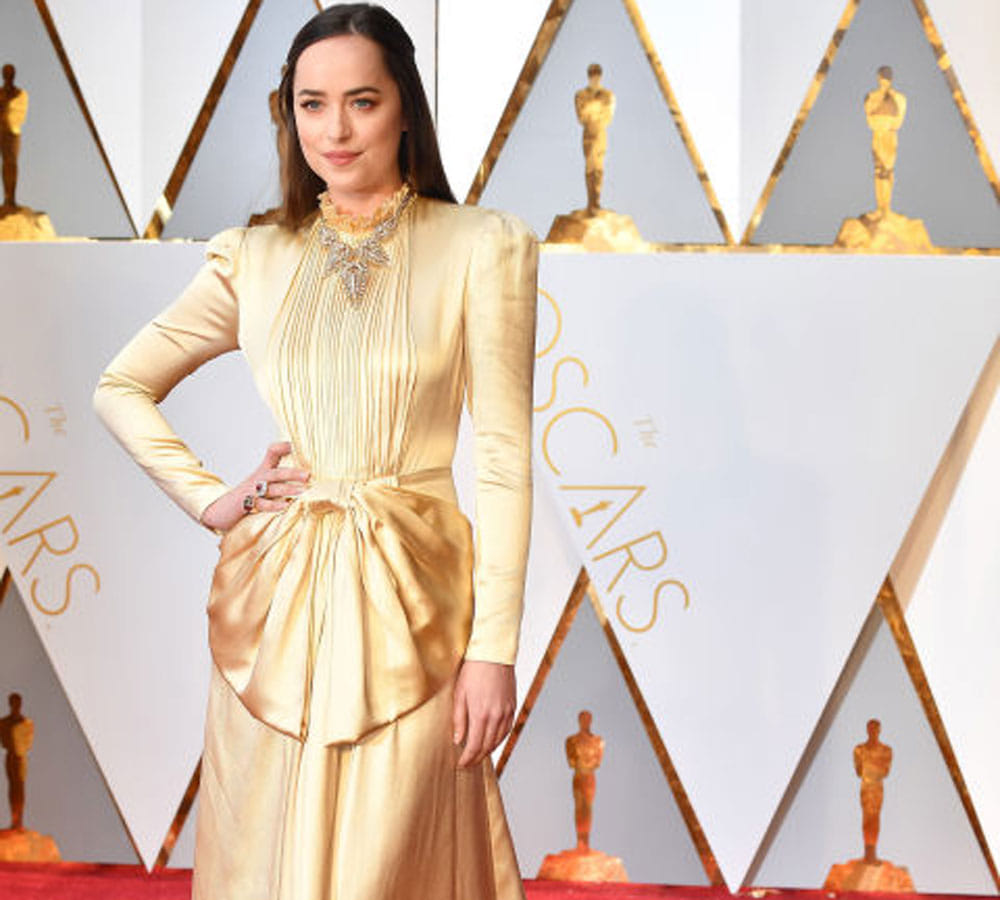 best and worst dressed celebrities in oscars 2017