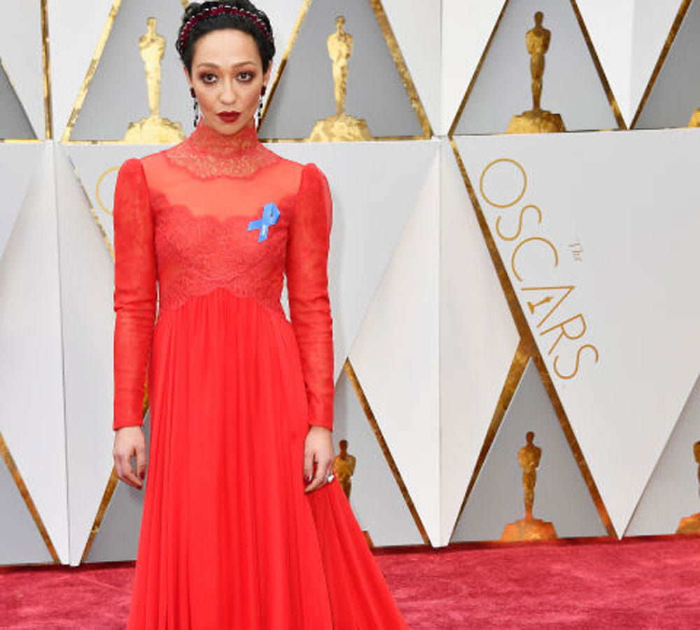 best and worst dressed celebrities in oscars 2017