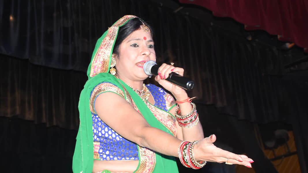 artist malini awasthi show in kanpur