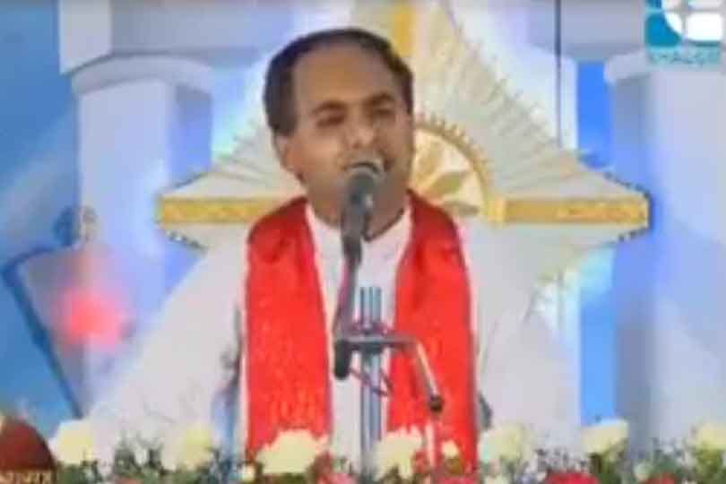 women wearing jeans, T-shirt arouse men, wants them drowned in the sea: Priest