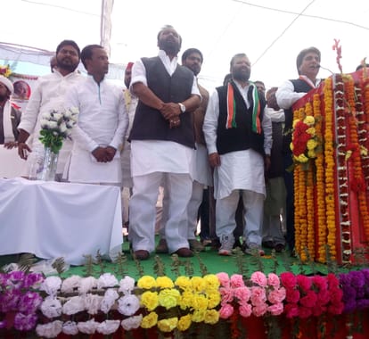 rajbabbar target pm modi and amit shah,sya bjp is a lyer party