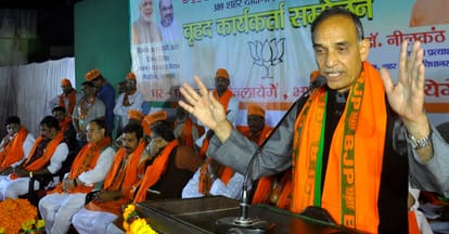 many central ministers boost the battery of party workers in varanasi
