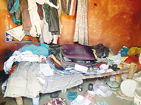 Uniformed robbers attacked the house of the farmer