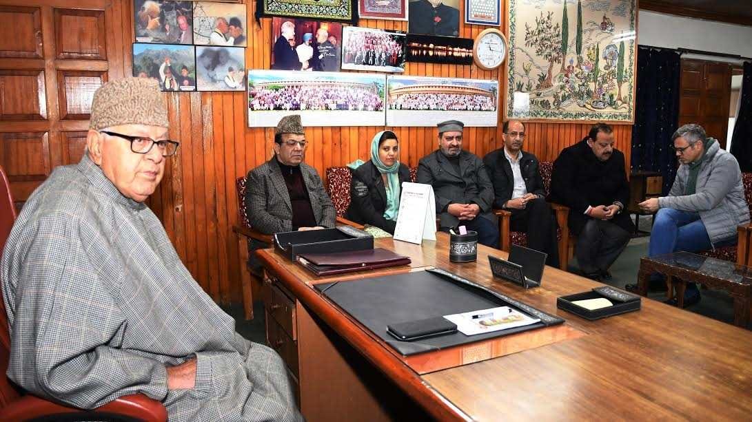 farook steps down on issue of Afzal Guru