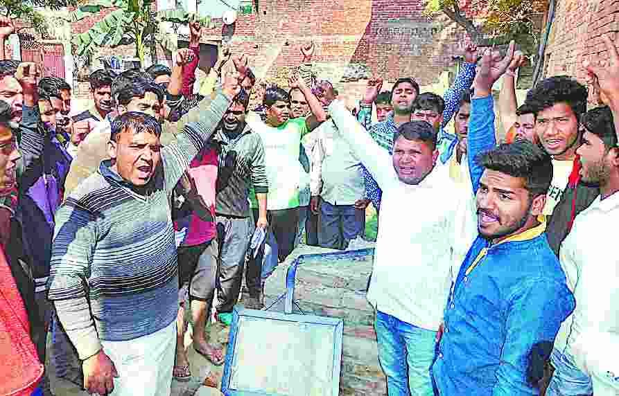 statue of baaba sahab demolished in jatoli, protest