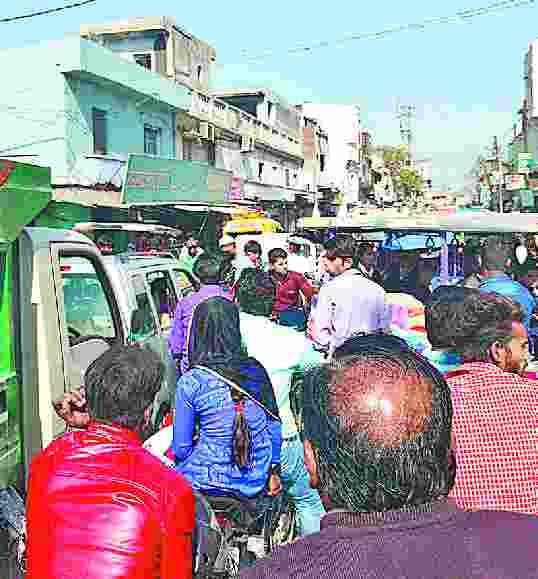 traffic police return, traffic problem continew