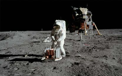 45 years later, the tourist will go for Moon journey in next year 