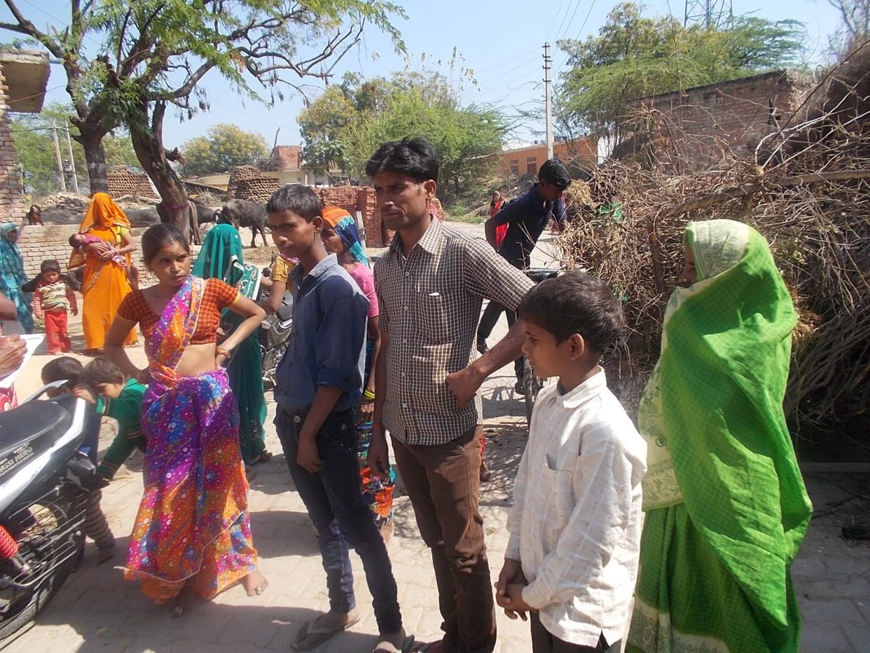 vivaad mein do pakshon mein maarapeet, phaayaring