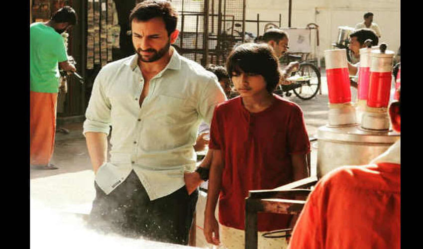 saif ali khan new look in film chef