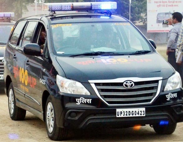 But why hotel front wife Slippers beaten  husband, Strange Story