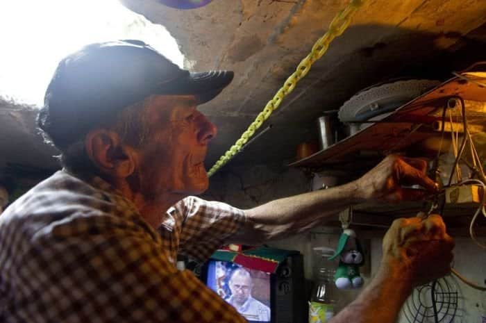 this couple is living in sever since 22 years.