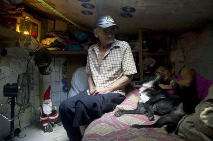this couple is living in sever since 22 years.