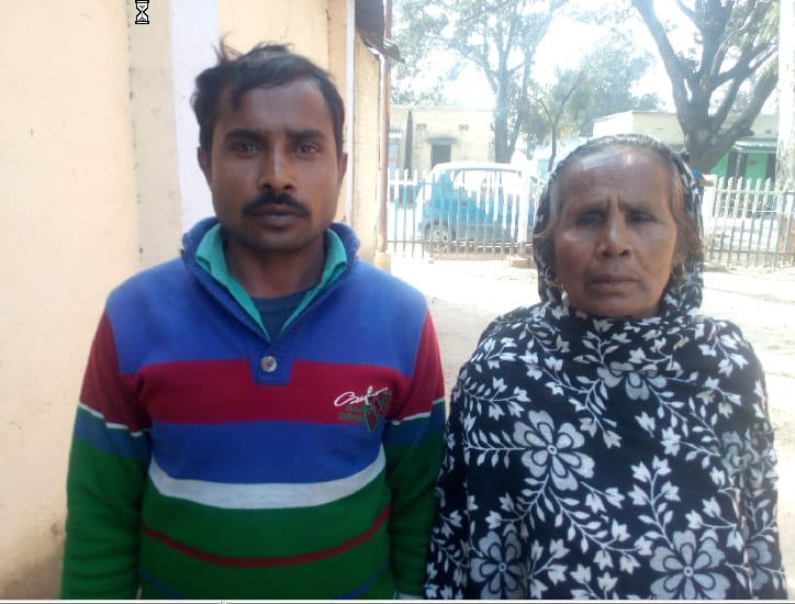 Widow returning land seized from the sale of 90 thousand rupees