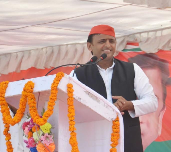 "BJP wants to gain power through riots'