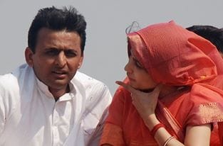CM Akhilesh and his wife Dimple will do first road show in Varanasi
