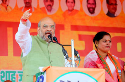 BJP PRESIDENT AMIT SHAH ATTACKS BSP SUPREMO MAYAWATI IN CHANDAULI RALLY