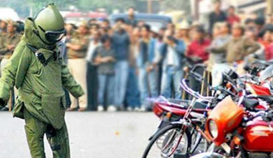  rumor of briefcase bomb kanpur
