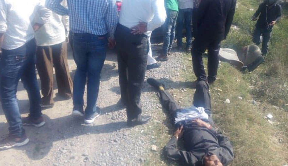 five injured in road accident at kanpur