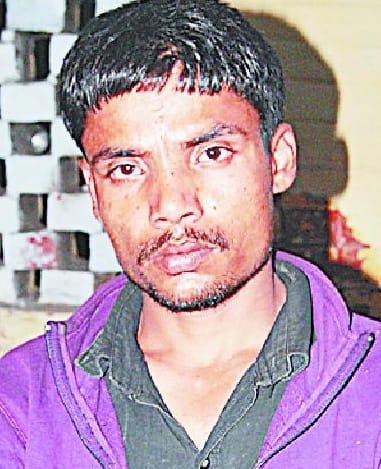 Milk powder laden mini truck robbed