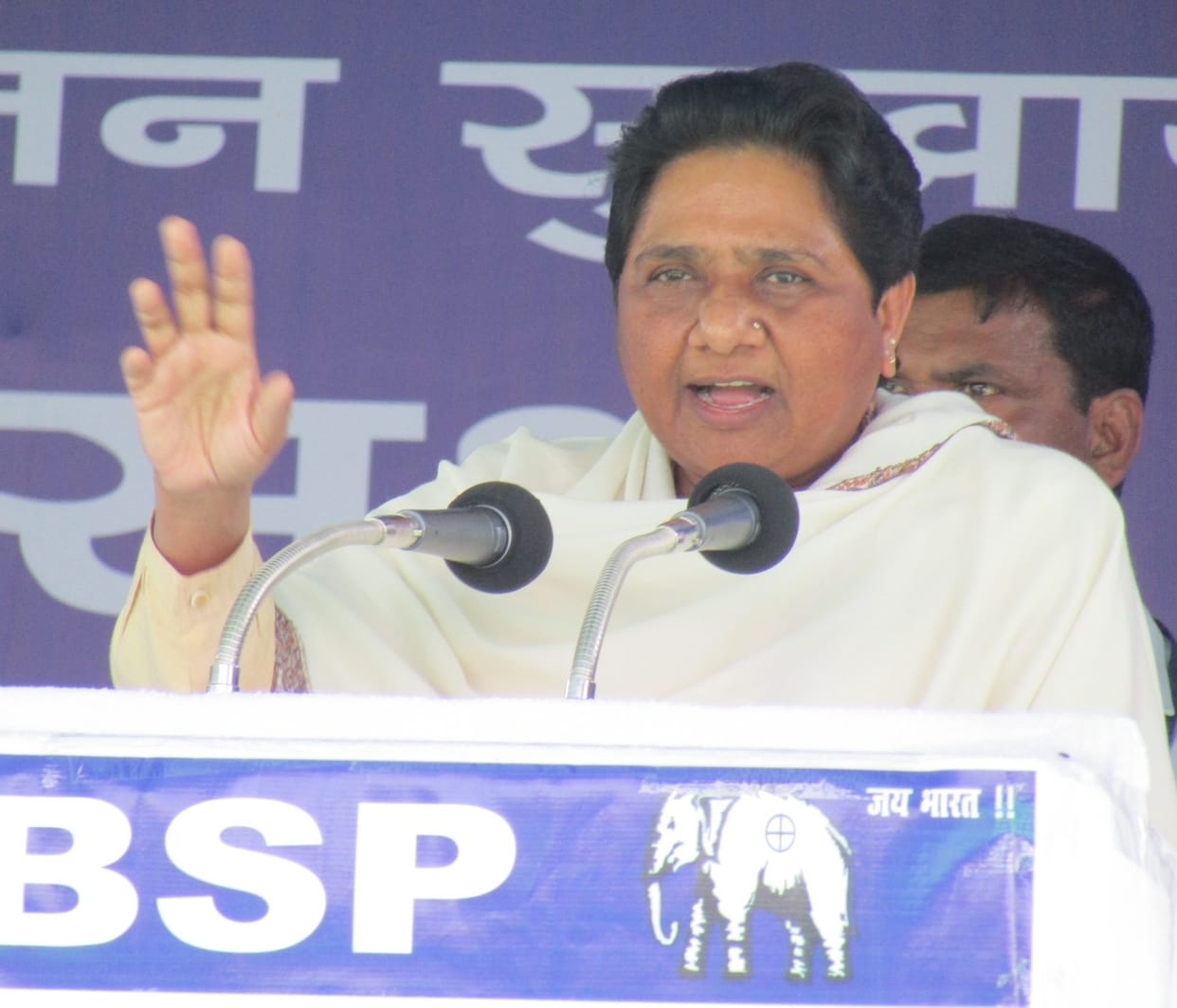 mayawati says bad day is coming for sp and bjp