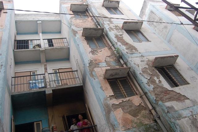 Township of 500 houses occupied Apatron