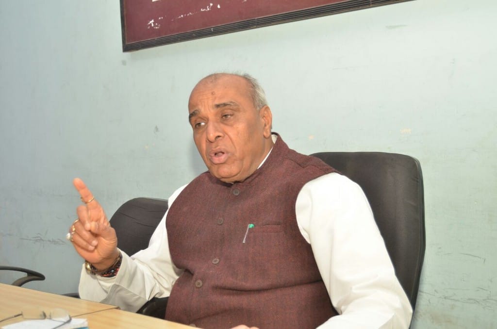 Jagdambika Pal asked question to Akhilesh Yadav