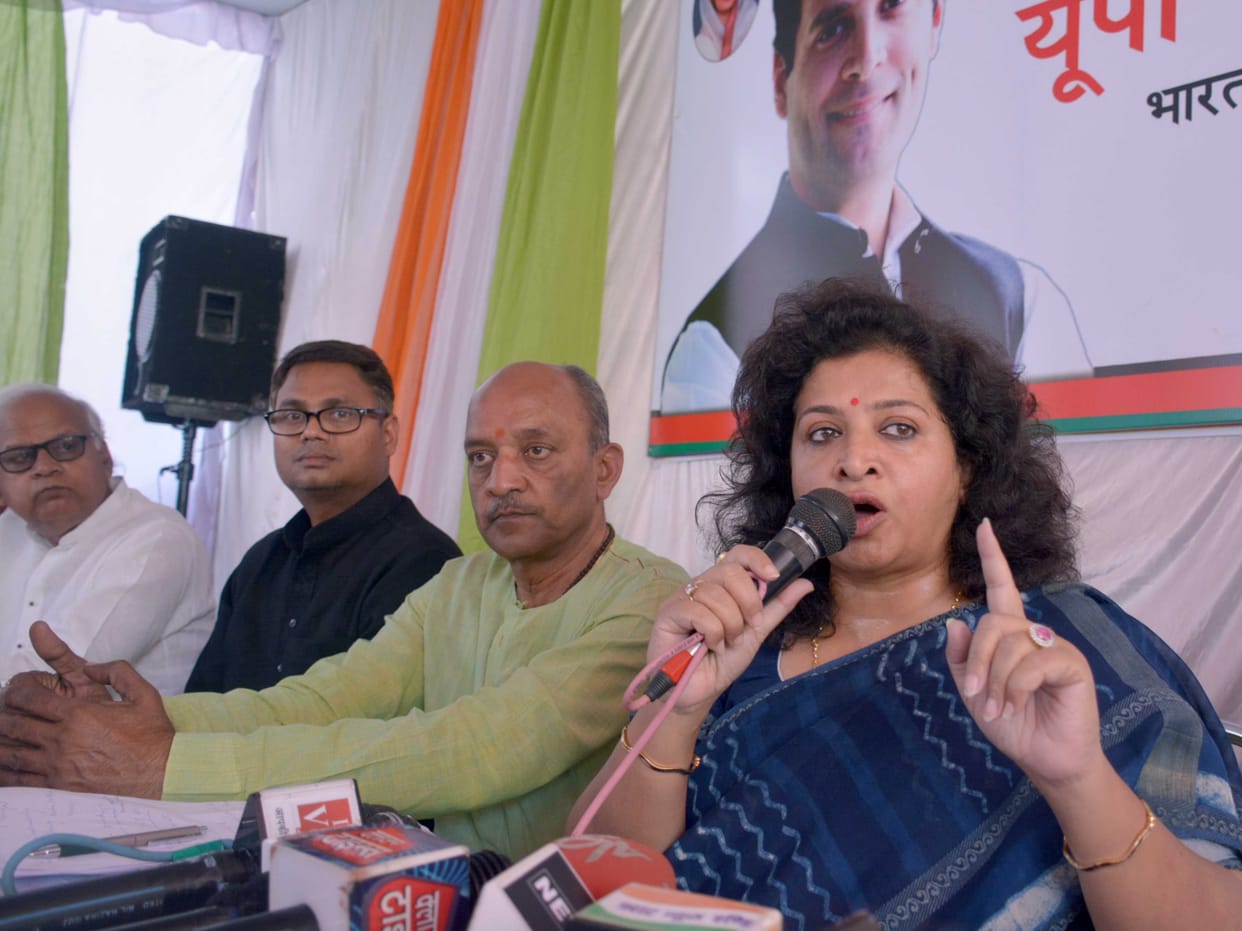 sobha oja target pm modi, says pm did fraud with immotional comment