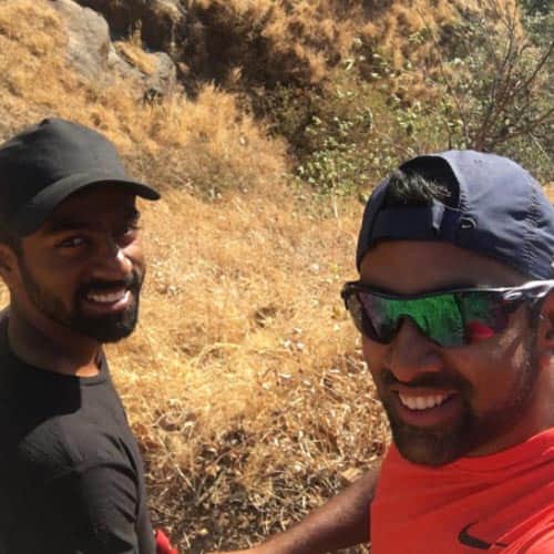 virat kohli and team india hoisted tiranga at mountain