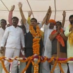 भदोही के एक जनसभा में केंद्रीय मंत्री नितिन गडकरी 