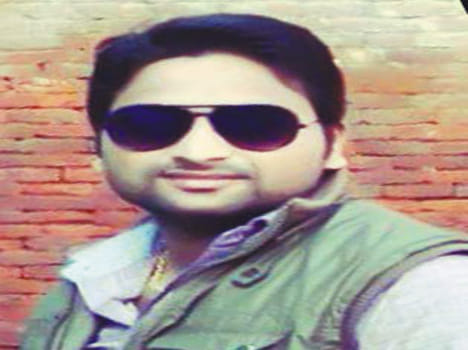 Car-truck Bhidin, merchant son's death