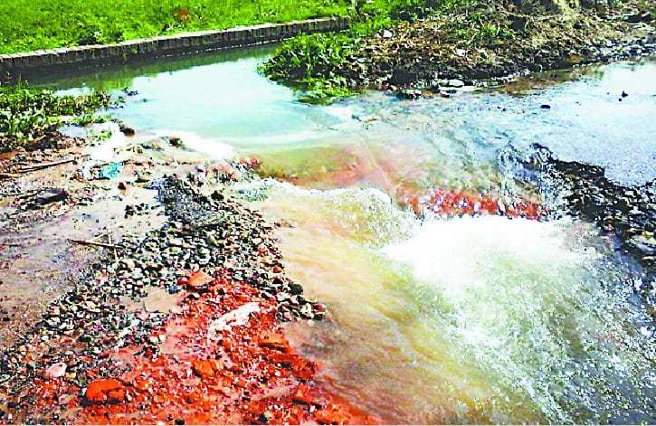 Used water filled embankment breakdown