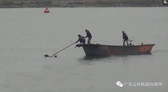 This Woman Tried To Drown Herself In The River But Failed, You Won’t Believe Why She Survived