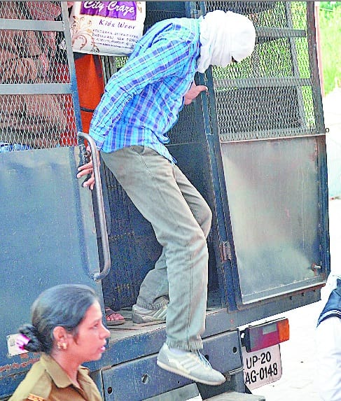 rape accused inspetor surrender in court