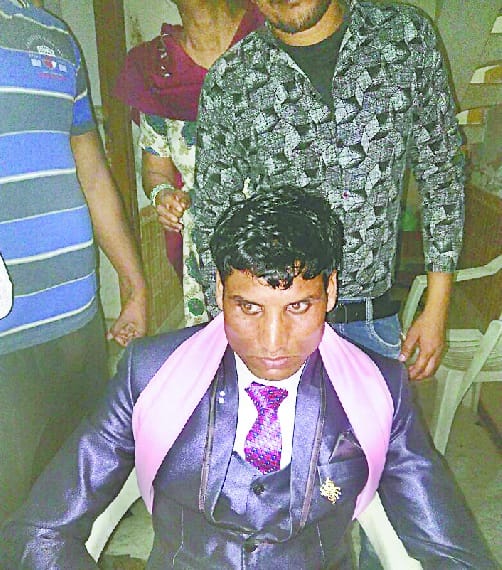 नगरिया में दूल्हा व रिश्तेदारों को बनाया बंधक