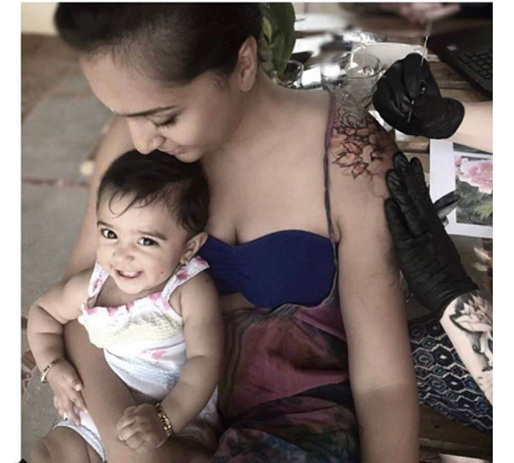 shweta salve share her bikini pictures after 6 month delivery