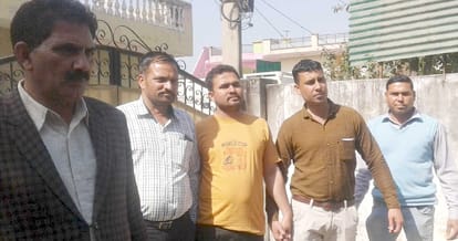 patwari arrested while taking bribe,arrested by vigilance