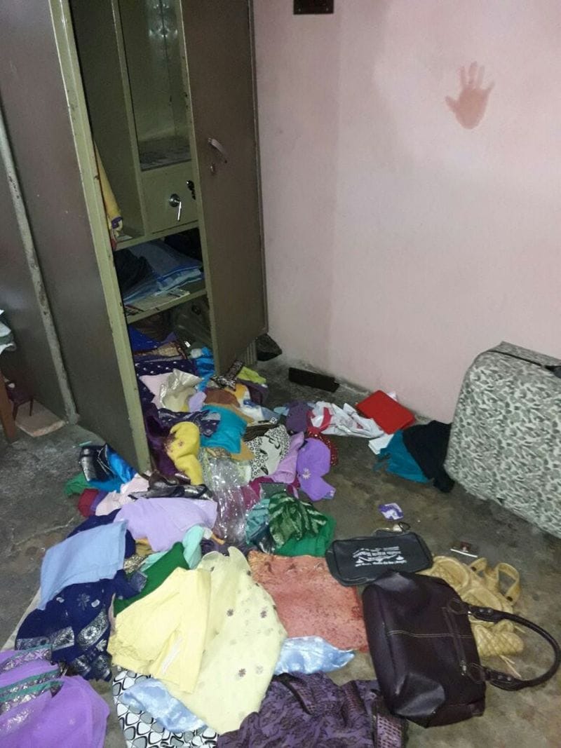 Two lakhs of stolen from jewelery shop