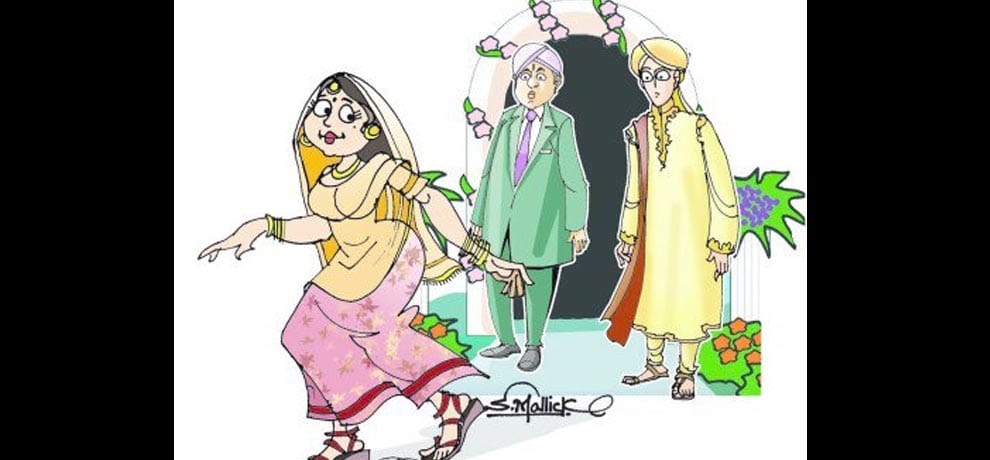  Bride send custody to her husband and father-in-law after the dowry demand
