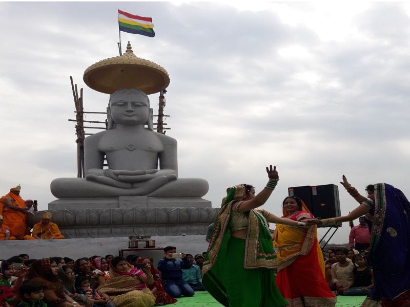 Devotees perform the Mahamastakabhisheka