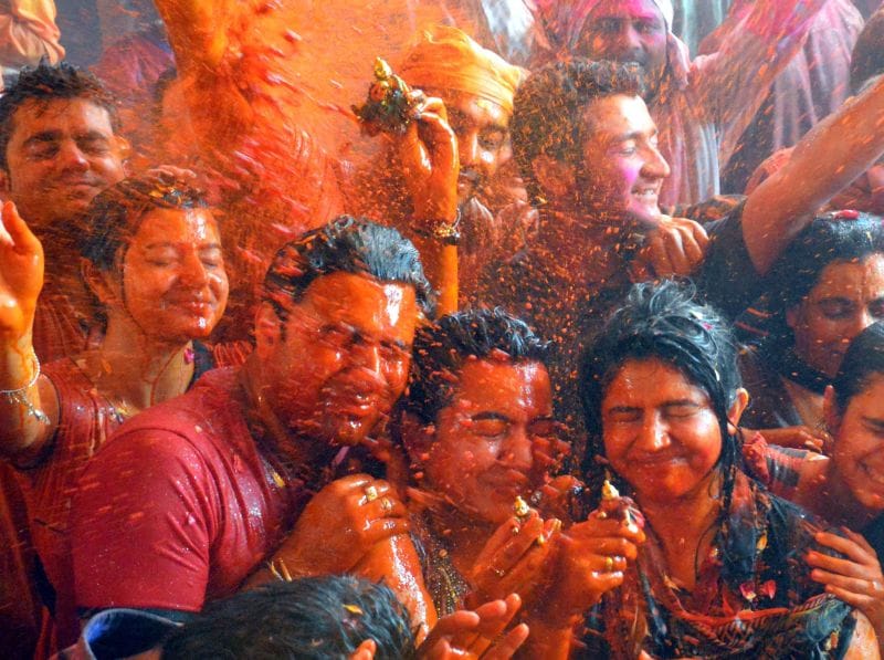 holi, holi 2017, holi pujan, holi celebration, auspicious time for holi pujan on 12th and 13th march