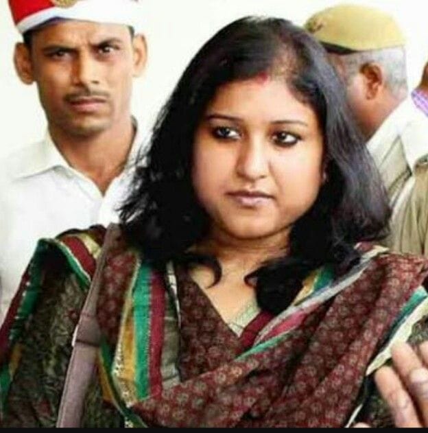 neha sharma new dm of firozabad