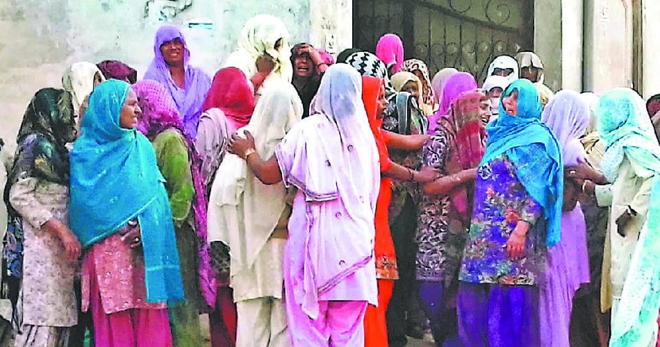 funeral of six people at bras village of karnal, killed in road accident at ambala