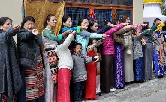 The market will open today after Losar