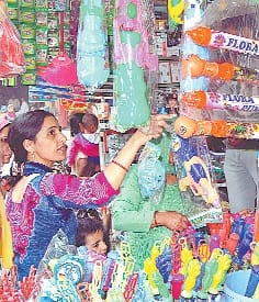 rangon pichkari se saja bajar