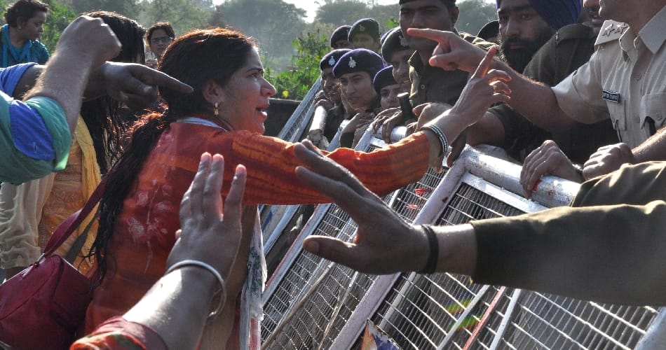 lathi charge on Extension lecturer in panchkula, city news