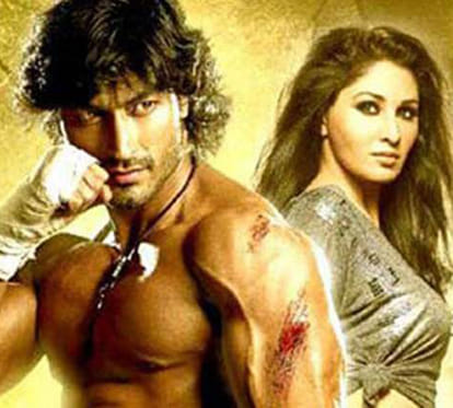 film review of commando 2