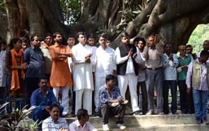 Showing the impact of the strike of students and employees
