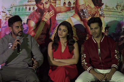 PRESS CONFERENCE OF BADRINATH KI DULAHANIYA IN NEW DELHI, ALIA AND VARUN REVEAL SOMETHING WATCH IT