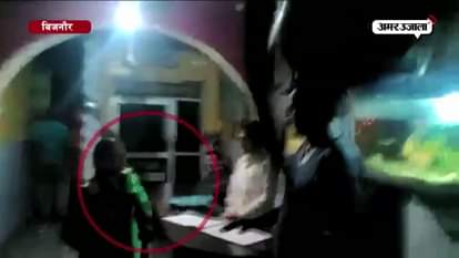 WOMEN BEATS POLICEMEN AFTER GETTING SLAPPER BY HER 